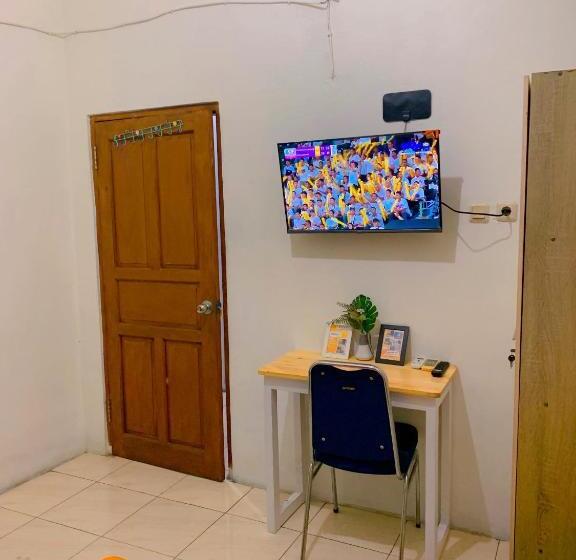 بنسيون Guest House Natasya Priok By Nusalink