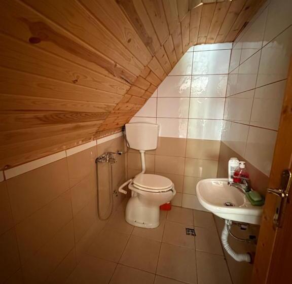 Пансион Guesthouse Prek Bjeshka