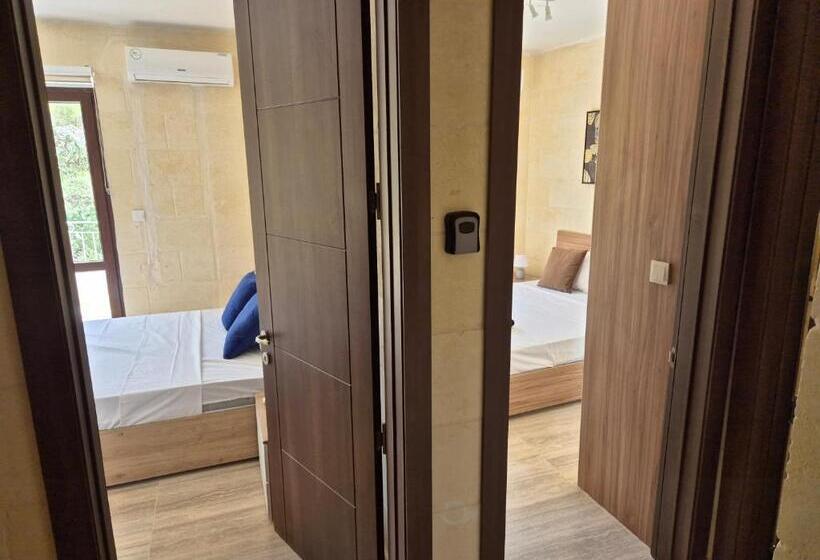 پانسیون Hacienda Farmhouse By The Nest