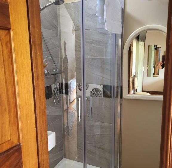 膳宿费 Heathervillefarm Blennerville