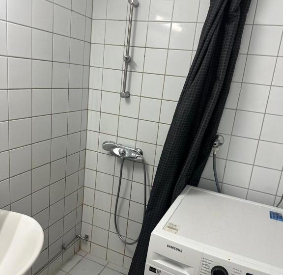 פנסיון Legenda Suites