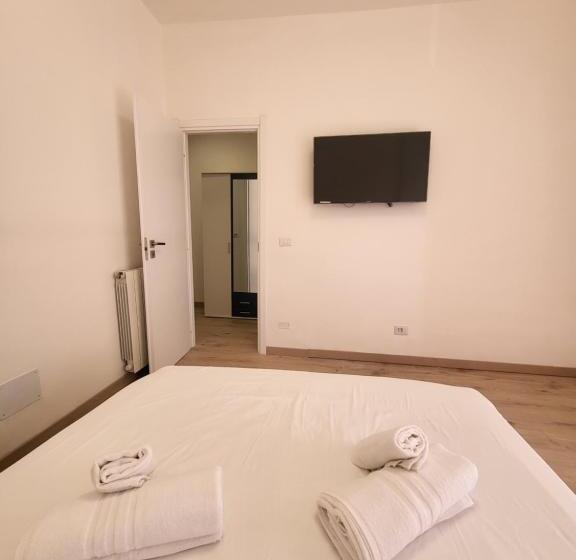 ペンション Leonardo Da Vinci Guest House