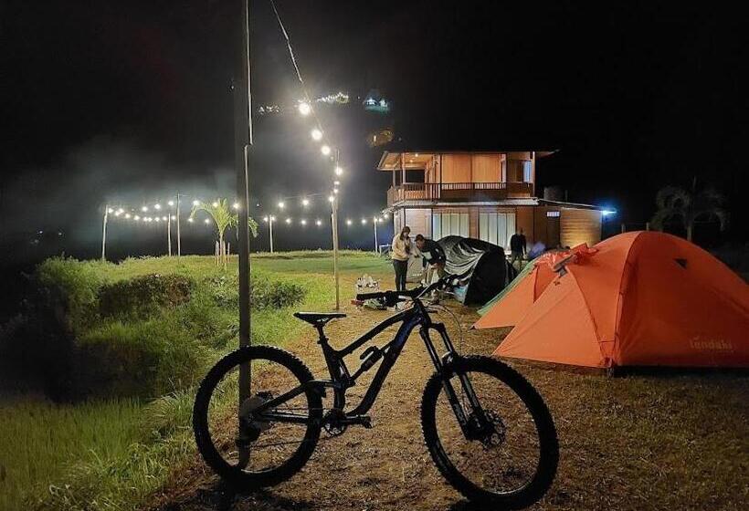 پانسیون Loriu Lolai Guest House