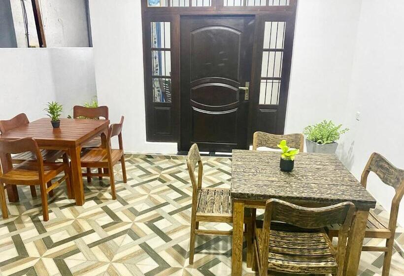 Пансион Mario Family Villa And Restaurant