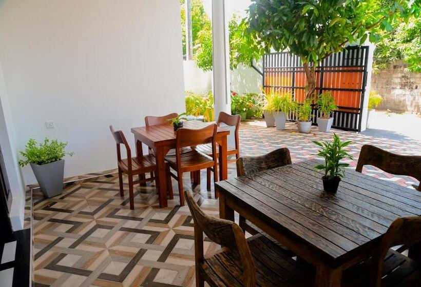 Пансион Mario Family Villa And Restaurant