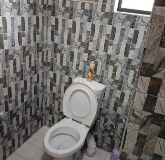 פנסיון Mc One Stop Accommodation