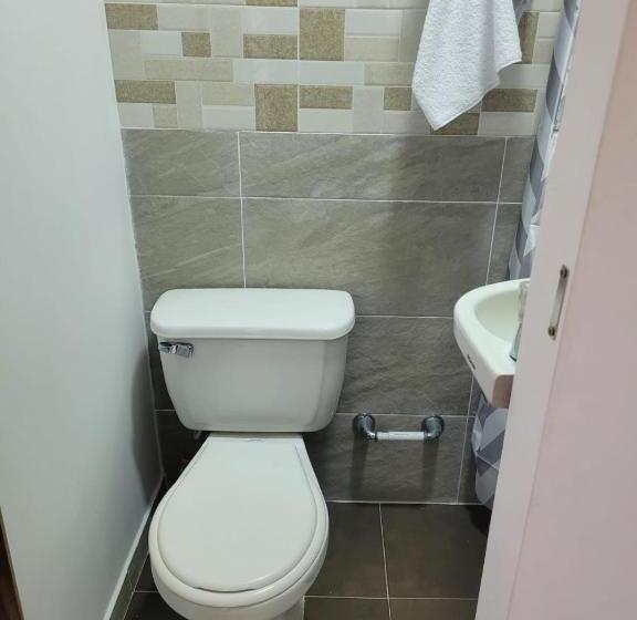 פנסיון Nirvana Aparta Estudio