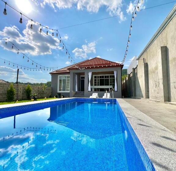 پانسیون Old Land Guest House