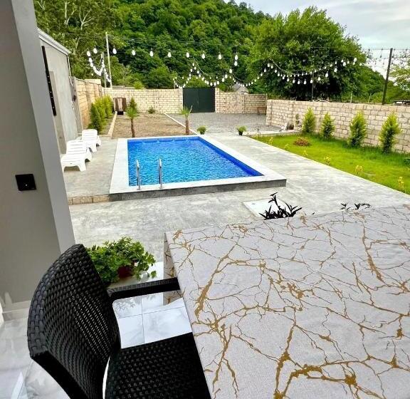 پانسیون Old Land Guest House