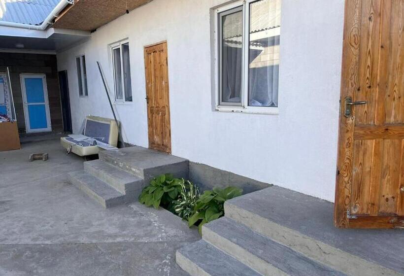 پانسیون Omor S Dvor