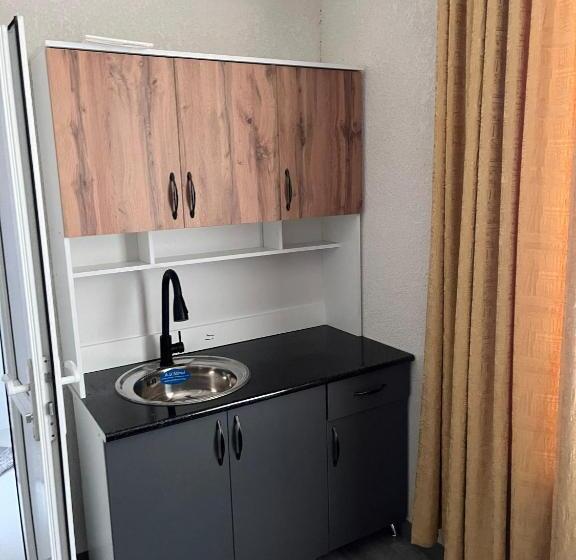 پانسیون Omor S Dvor