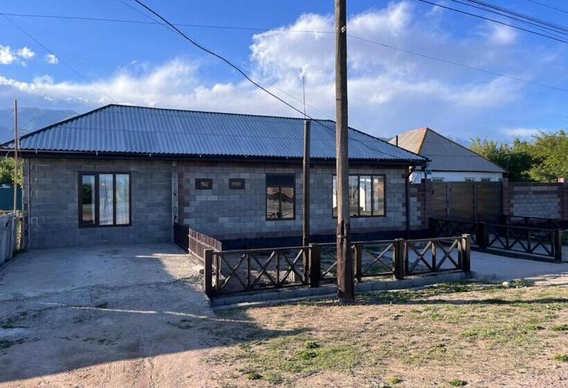 پانسیون Omor S Dvor