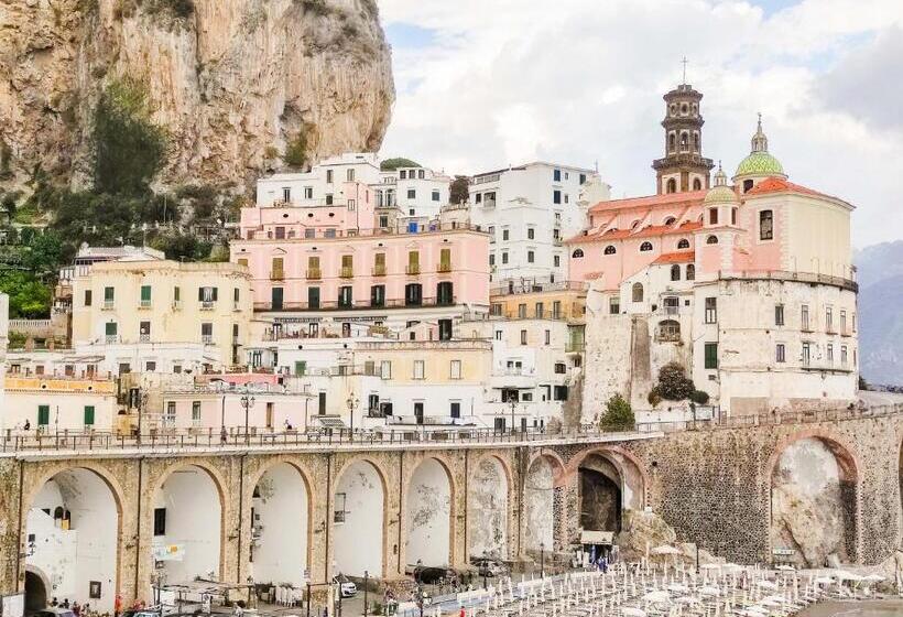 펜션 Palazzo Colavolpe