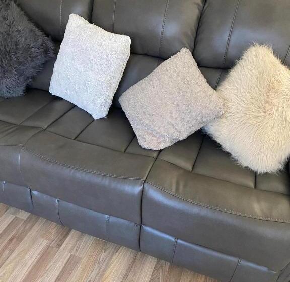 膳宿费 Radiant Guest House