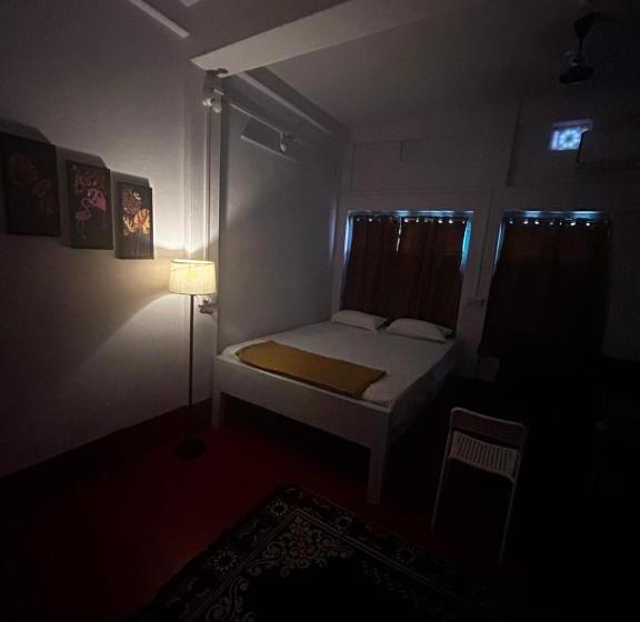 ペンション Raj Andar Guest House