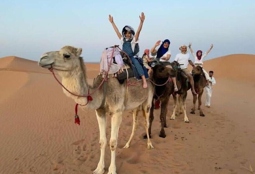 پانسیون Sahara Dunes Luxury Camp