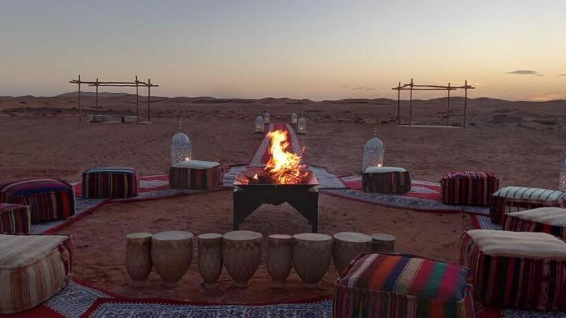 پانسیون Sahara Dunes Luxury Camp