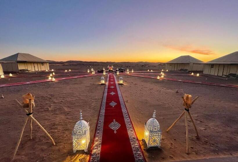 پانسیون Sahara Dunes Luxury Camp