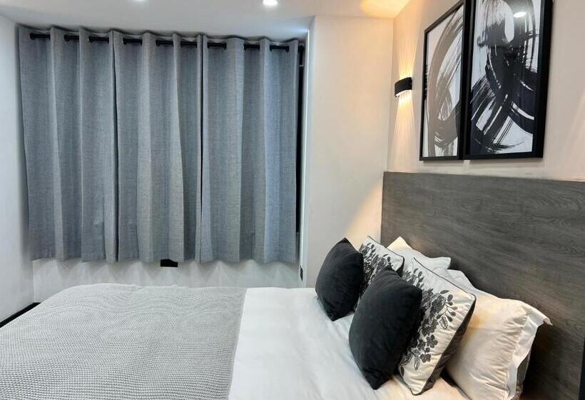 펜션 Thandi House Heathrow Airport