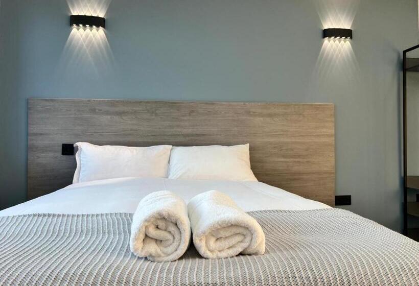 펜션 Thandi House Heathrow Airport