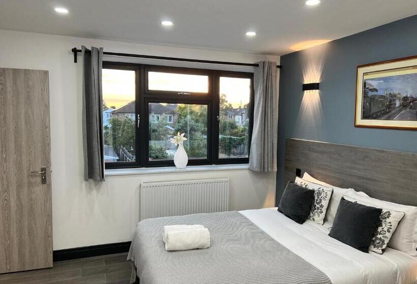 펜션 Thandi House Heathrow Airport