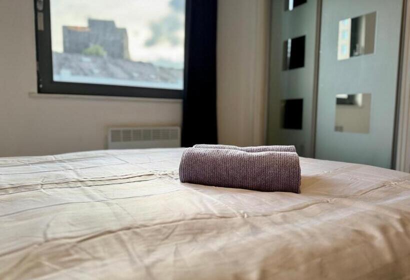 膳宿费 The Red Suites