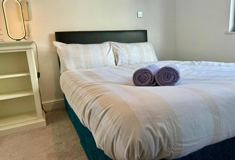 膳宿费 The Red Suites