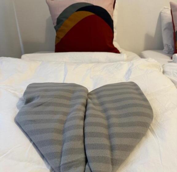 펜션 The Regent Suites