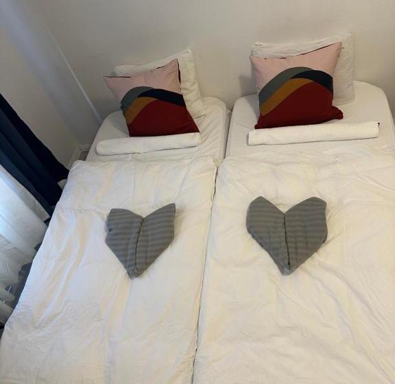 펜션 The Regent Suites