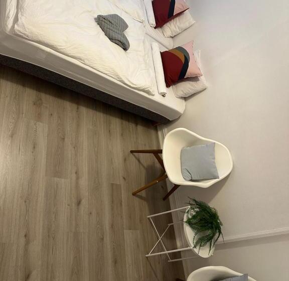 펜션 The Regent Suites