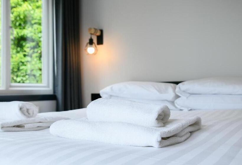 پانسیون The Righ