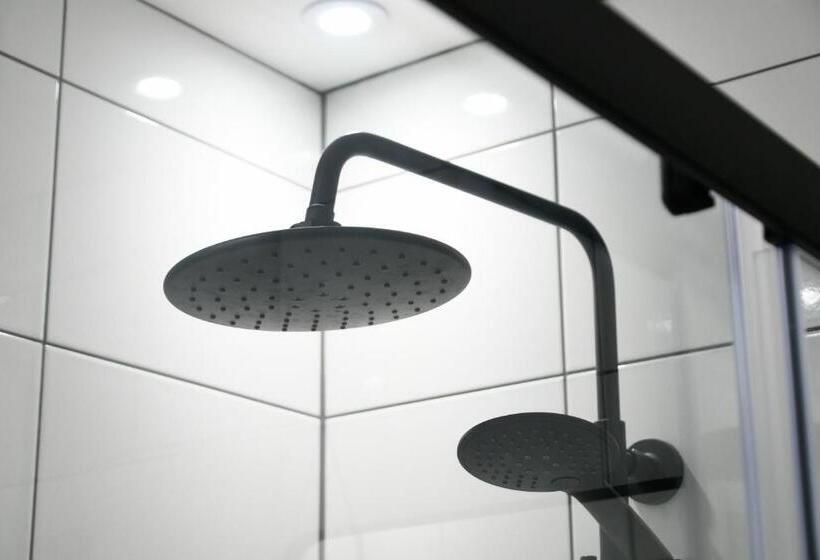 پانسیون The Righ