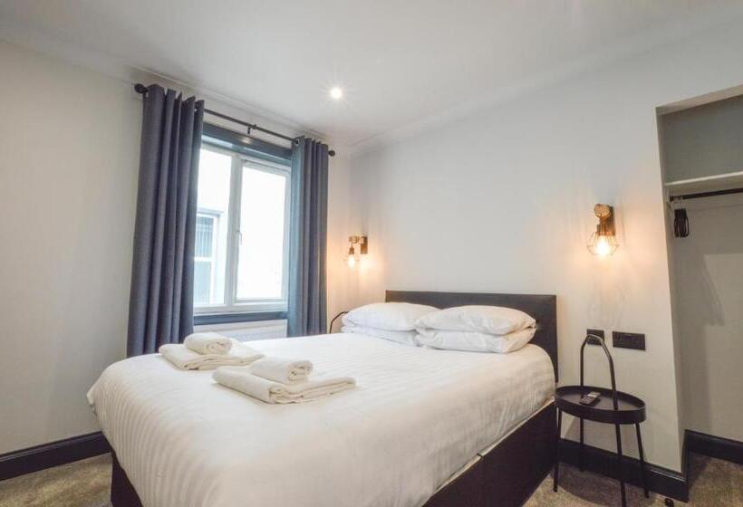 پانسیون The Righ