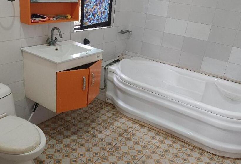 פנסיון Tm Beach Resort