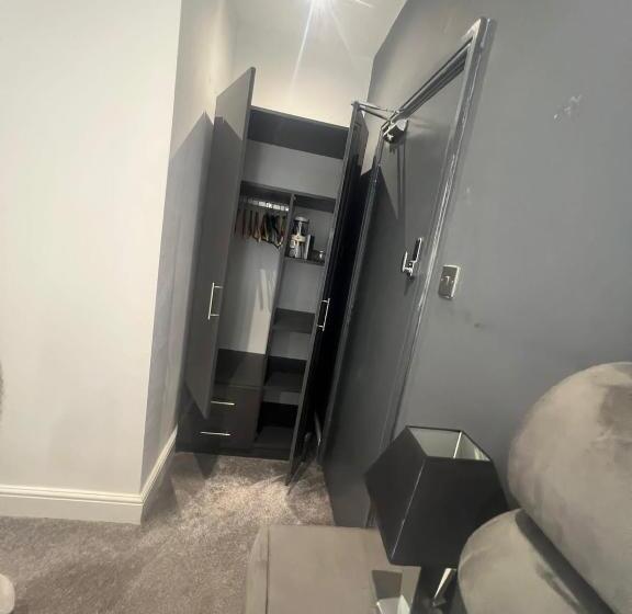 פנסיון Town Centre En Suite Room 1