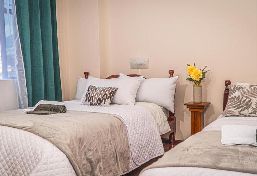 Pension Ukuku Hostel