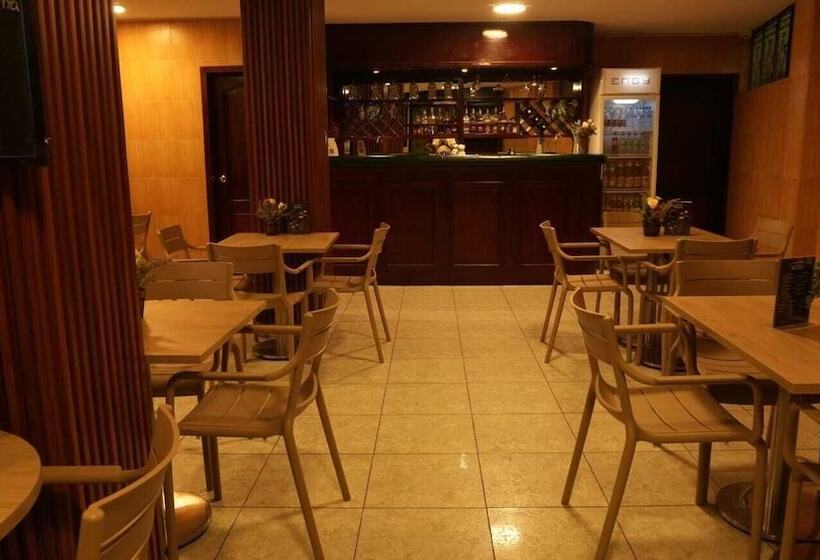 Pension Ukuku Hostel