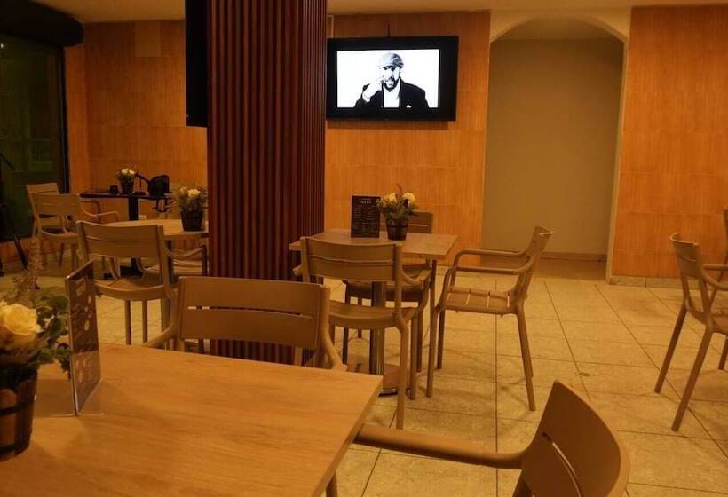 Pension Ukuku Hostel