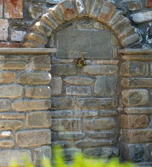 بنسيون Villa Zoi A Stay To Remember I Guesthouse Inside Elbasan Castle