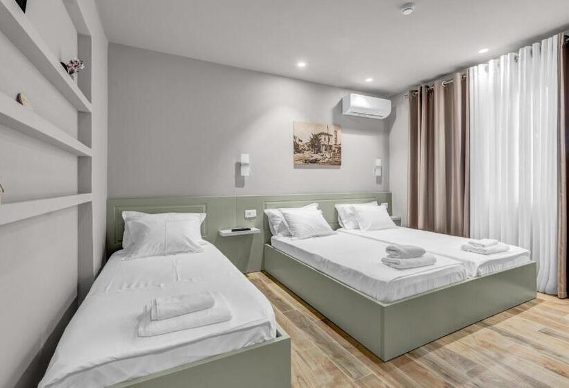 بنسيون Villa Zoi A Stay To Remember I Guesthouse Inside Elbasan Castle