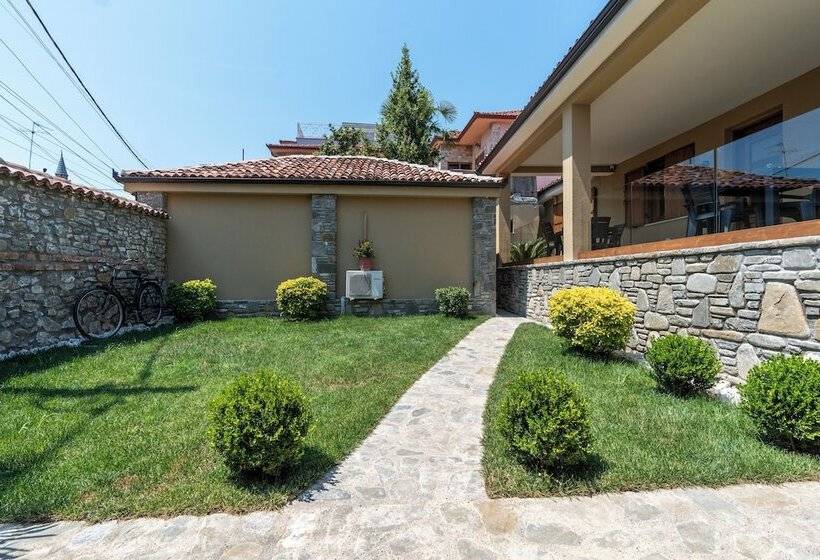 پانسیون Villa Zoi A Stay To Remember I Guesthouse Inside Elbasan Castle