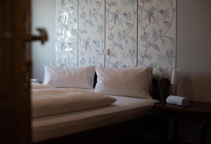 펜션 Zwovier Meersburg