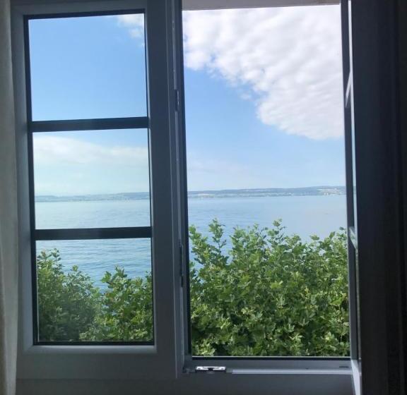 펜션 Zwovier Meersburg