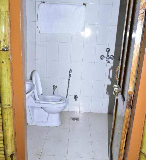 Resort अरण्यम बैम्बो रिसॉर्ट