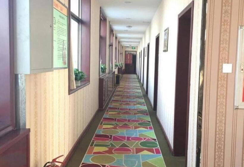 Shell Hotel Taiyuan South Railway Station New Southeast Bus Station