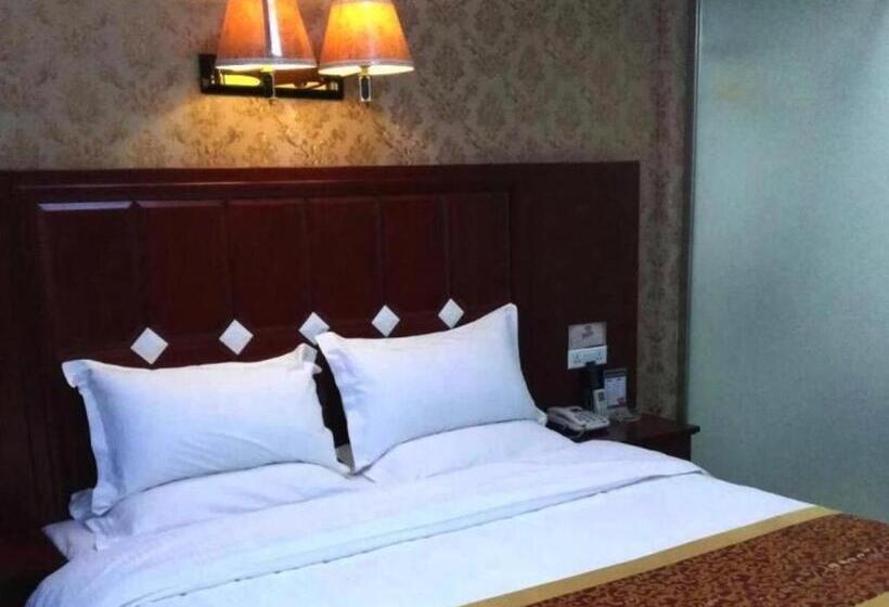 Shell Hotel Taiyuan South Railway Station New Southeast Bus Station