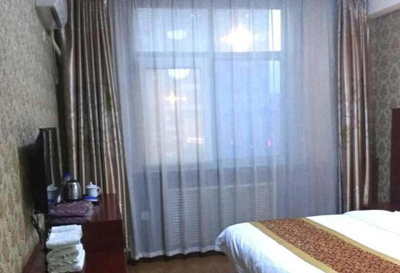 Shell Hotel Taiyuan South Railway Station New Southeast Bus Station