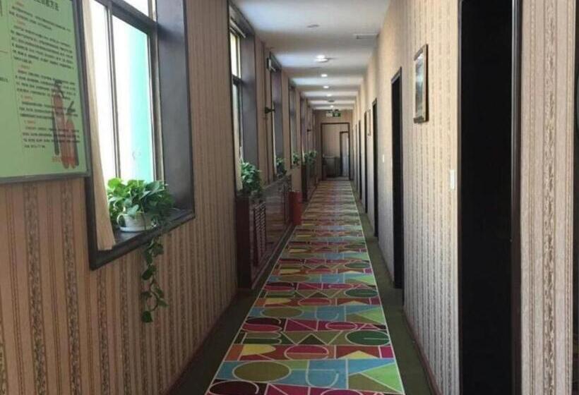 Shell Hotel Taiyuan South Railway Station New Southeast Bus Station