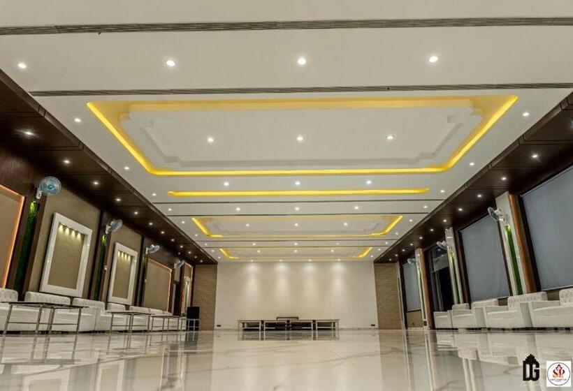 Shree Parivaar Resort