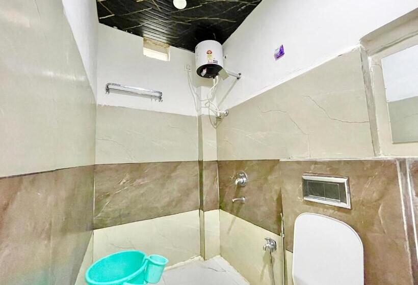 酒店 Sv Palace ! Ujjain ! होटल एसवी पैलेस ஹோட்டல் Sv பேலஸ் హోటల్ Sv ప్యాలెస్ Fully Air Conditioned